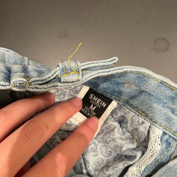 shein light wash pinch waist straight leg jeans size m - Picture 4 of 4